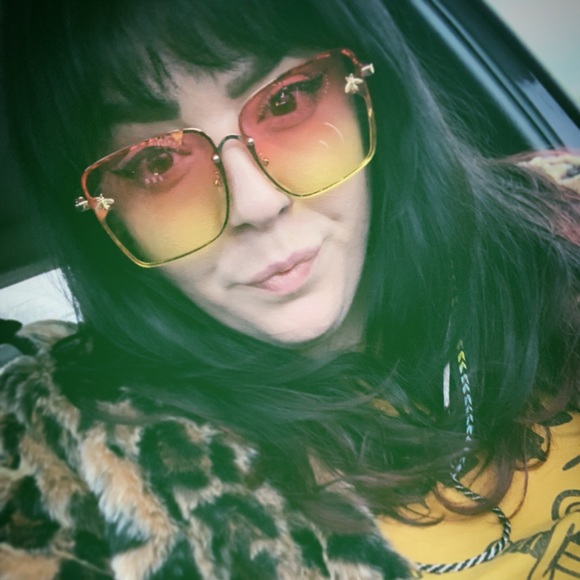 Meet your Posher, Kristen - Picture 9 of 12